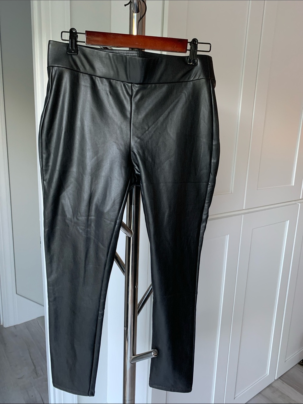 LOFT Black Faux Leather Leggings, Size MP.